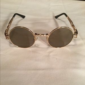 Designer inspired round sunglasses